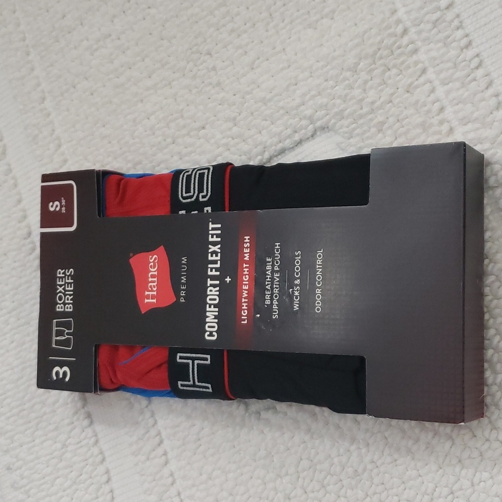 HANES TAGLESS BOXER BRIEFS (3 PACK)